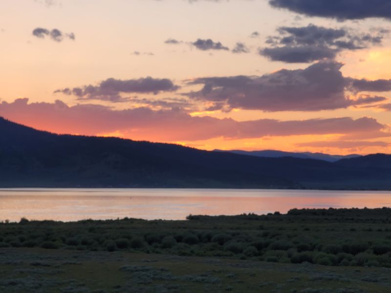 Henrys Lake (Island Park Area)