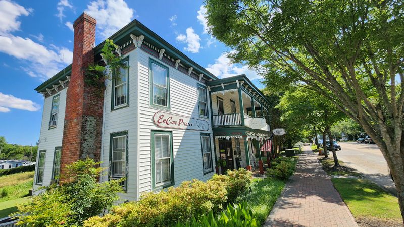 A Riverside Colonial Town That Still Feels Timeless