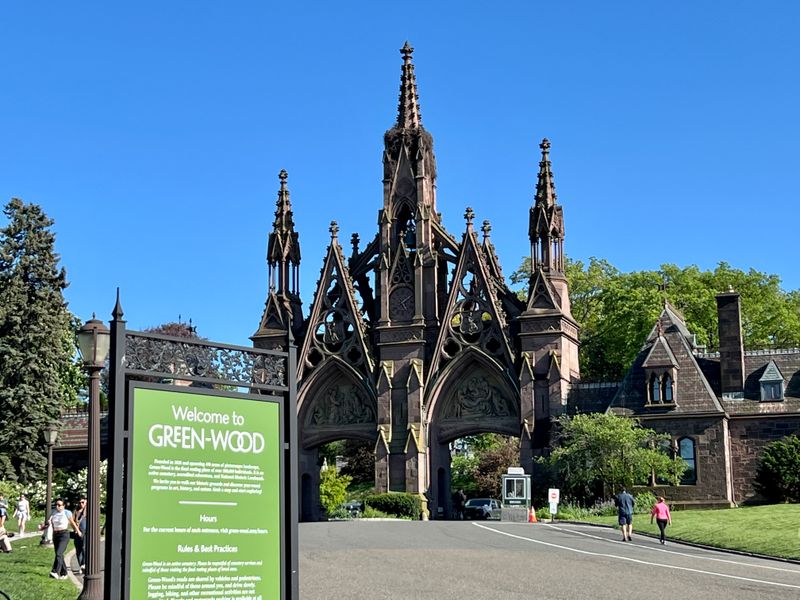 Green-Wood Cemetery