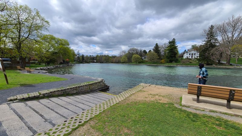 Comfortable Escape Just Minutes From Busier Cities