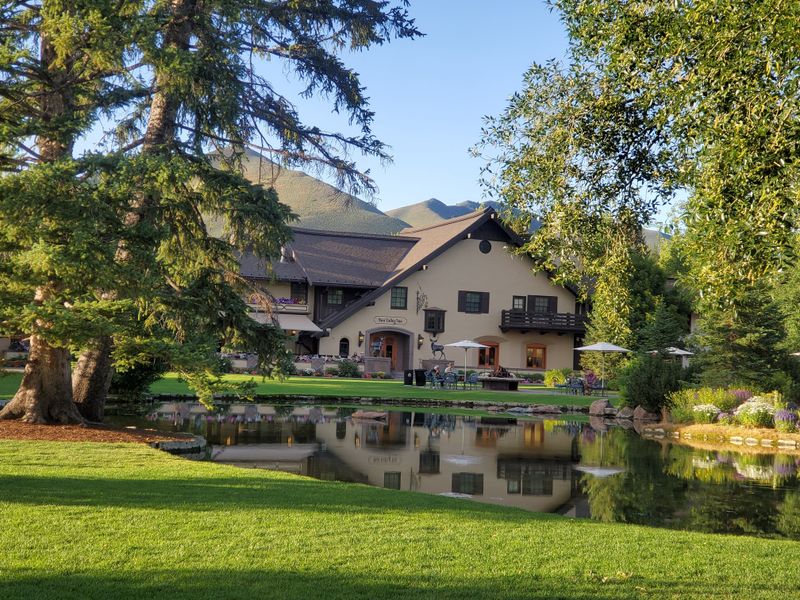 Hollywood's Hidden Hideaway