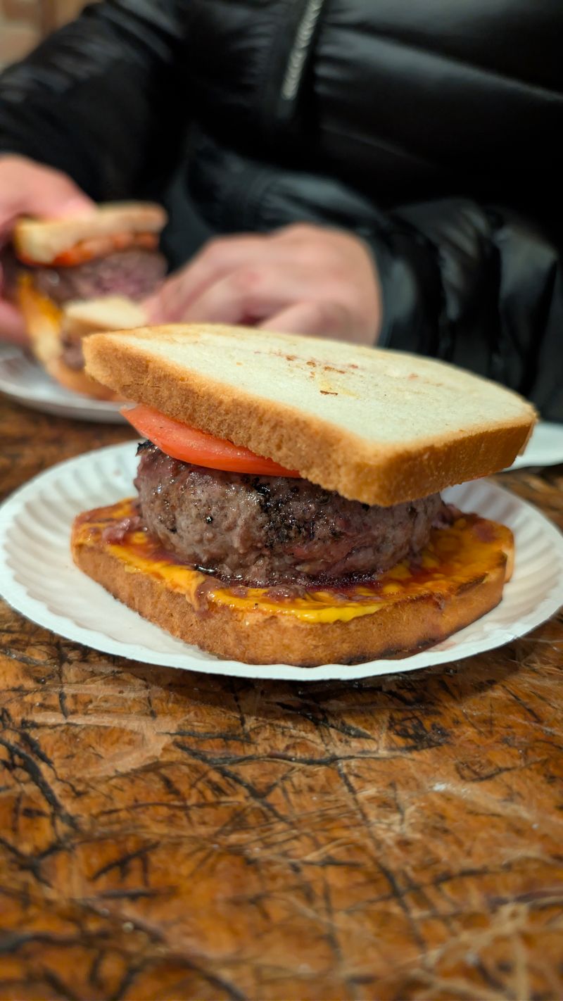 A Burger Served Like A Declaration
