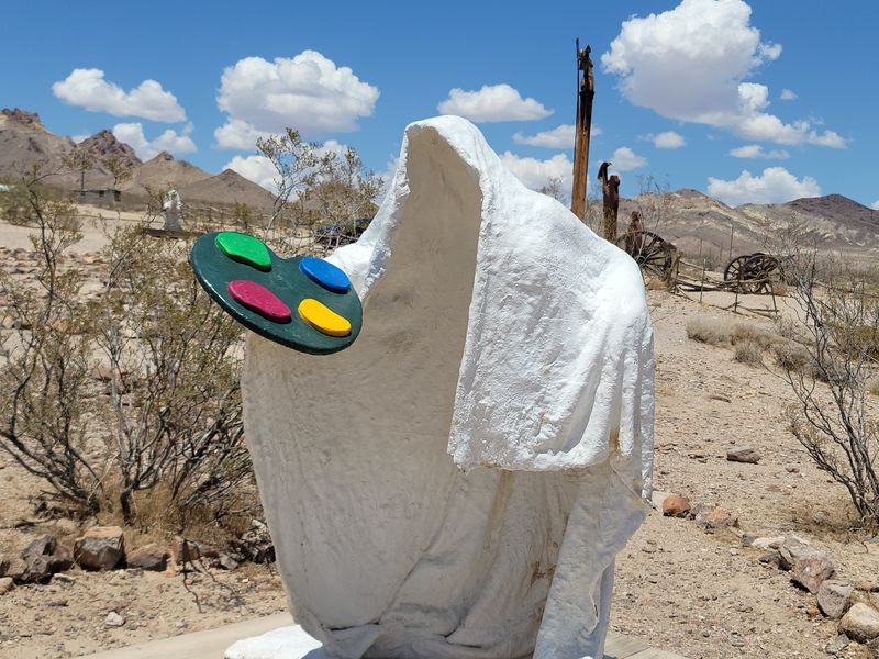 The Desert Artist Who Sparked Rhyolite's Modern-Day Revival