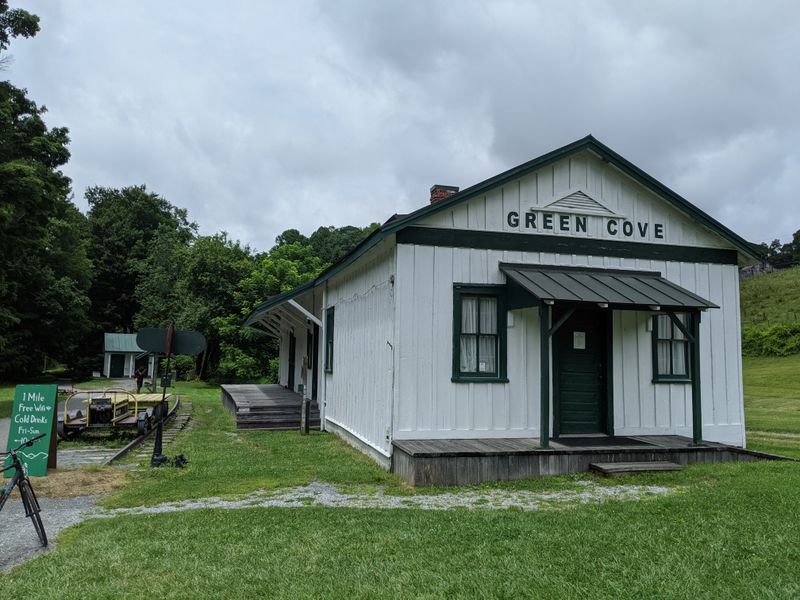 Old-World Charm Meets Modern-Day Exploration In Damascus