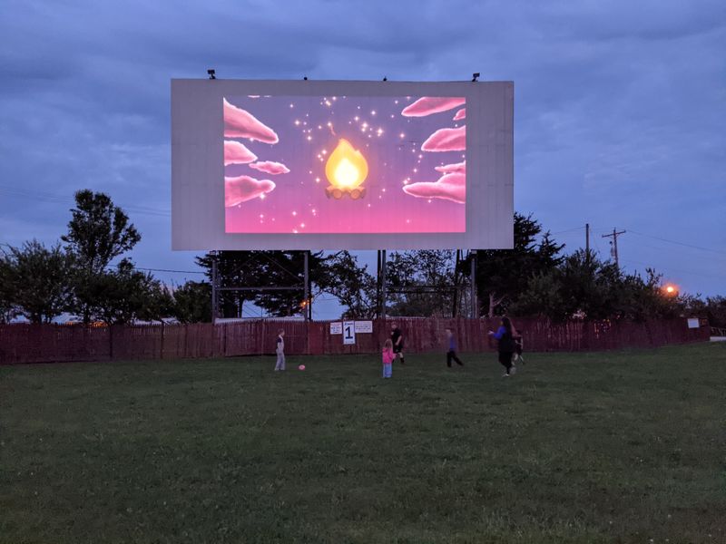 Harvest Moon Drive-In Theatre (Gibson City)