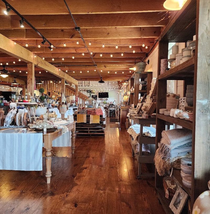 The Cavern Restaurant At Sweetwater Valley Farm