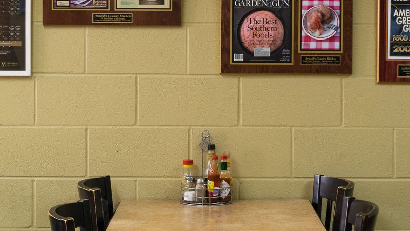 Arnold's Country Kitchen - Nashville