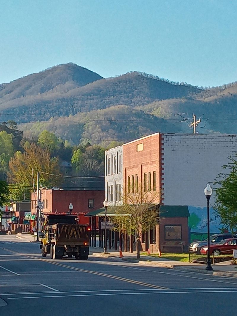An Old-School Mountain Town That Never Rebranded Itself