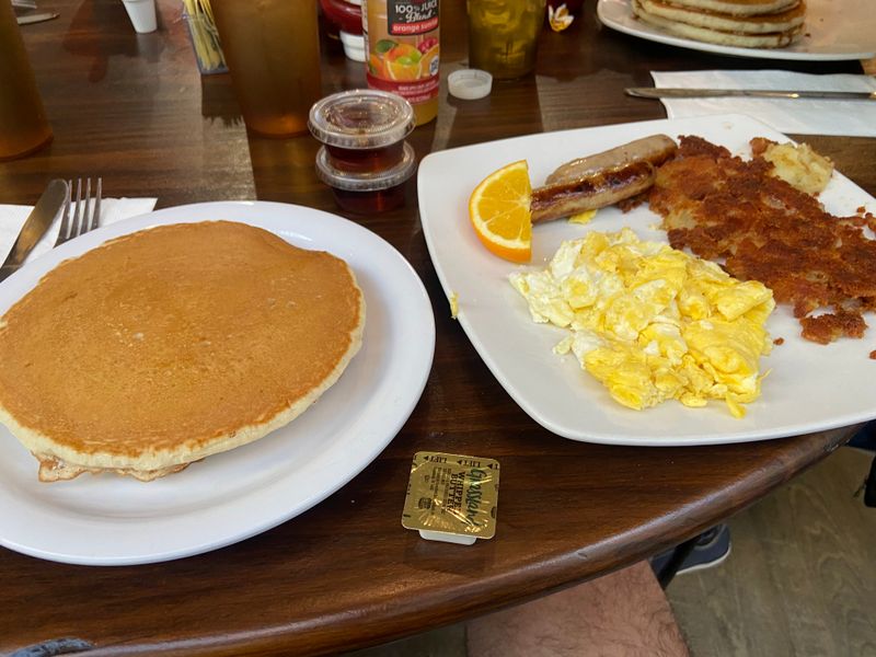 Classic Breakfast Plates That Never Change