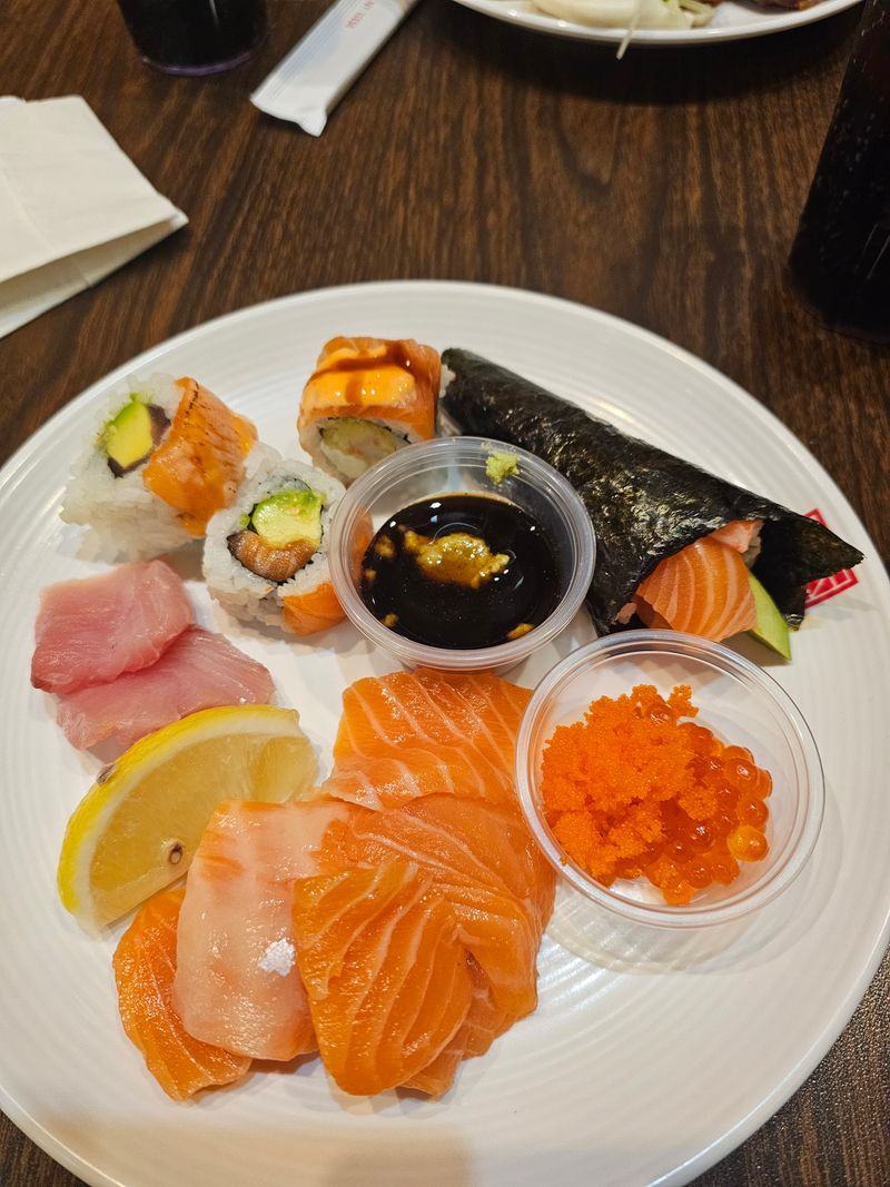 Sushi And Sashimi With Quiet Confidence