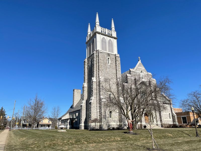 Small-Town Charm Perfect For Retirees