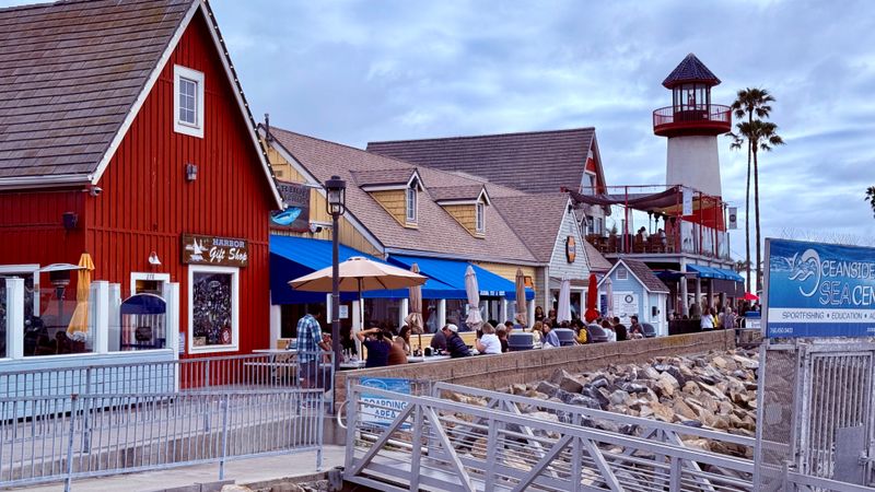 Relaxed Outdoor Seating For Families