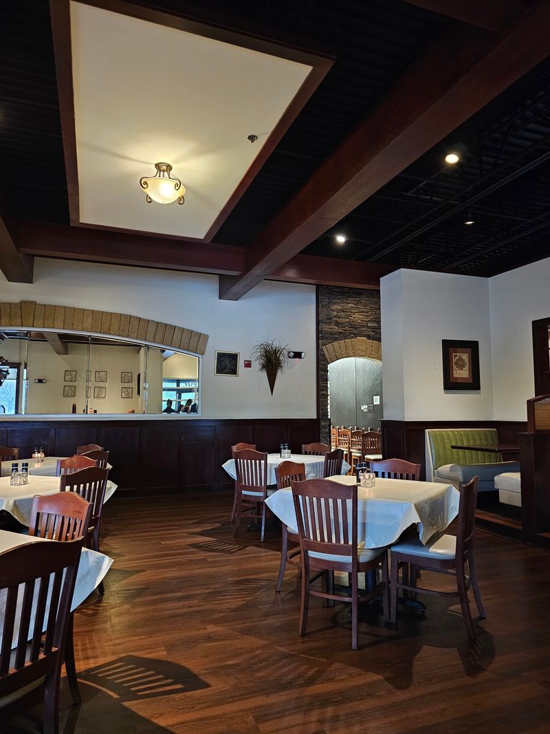 Service That Moves Like A Well Rehearsed Cast