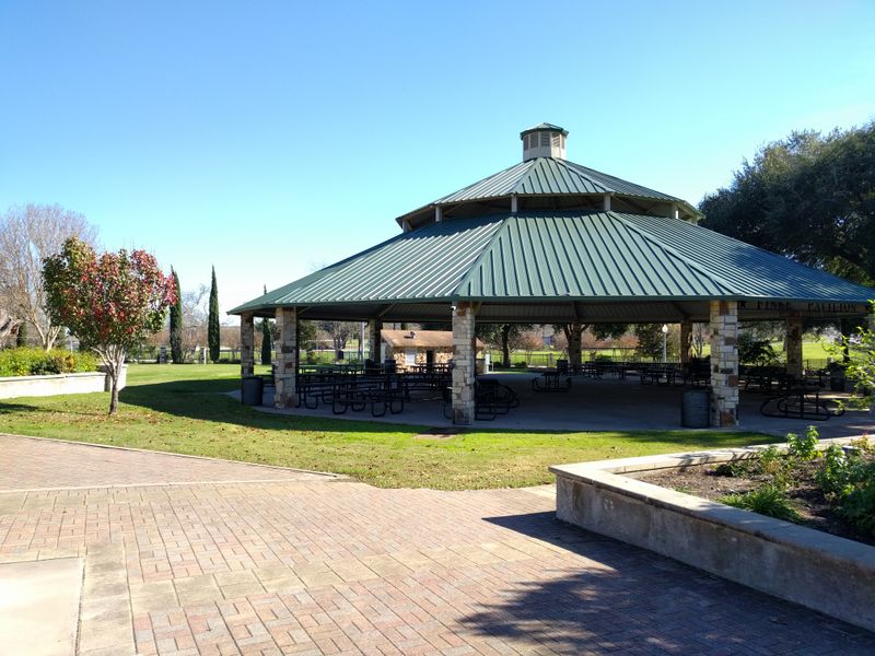 Outdoor Spaces Designed For Easy Enjoyment