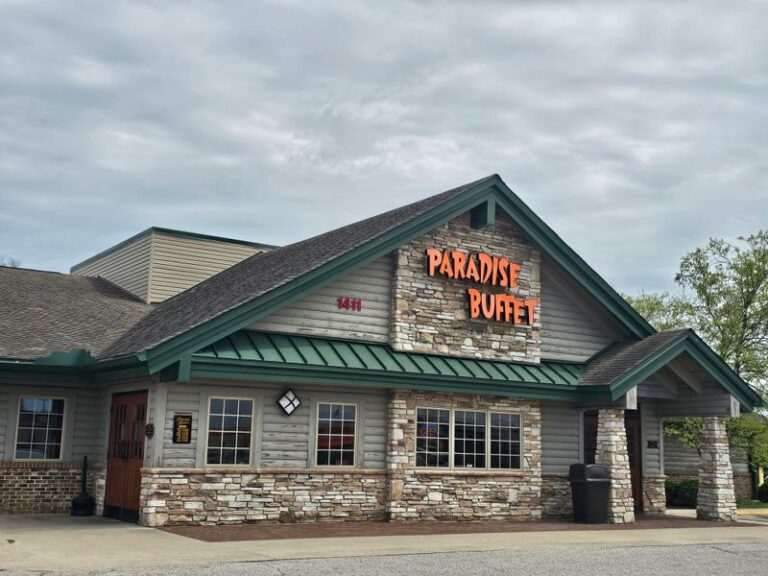 Junction 40 Decatur Indiana 10 Indiana All-You-Can-Eat Seafood Buffets Families Can't Stop Going ...