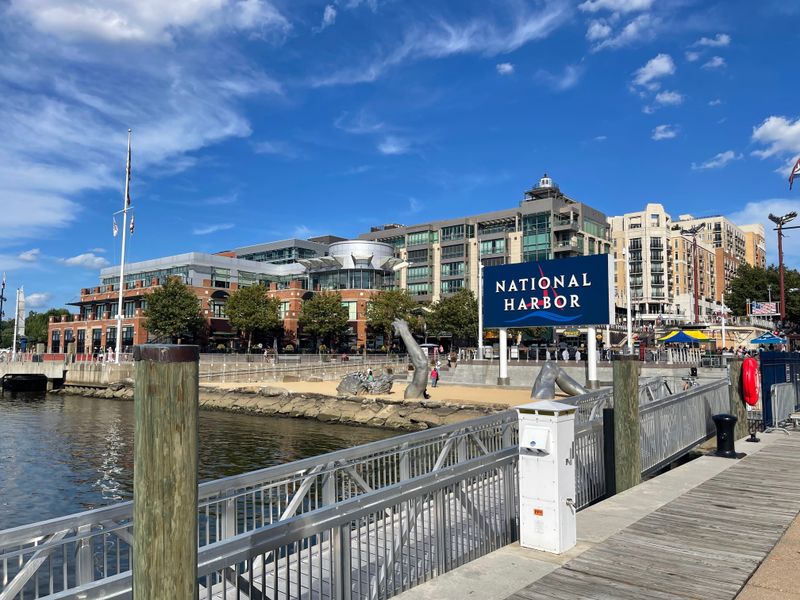 National Harbor Waterfront District Promenade (National Harbor)