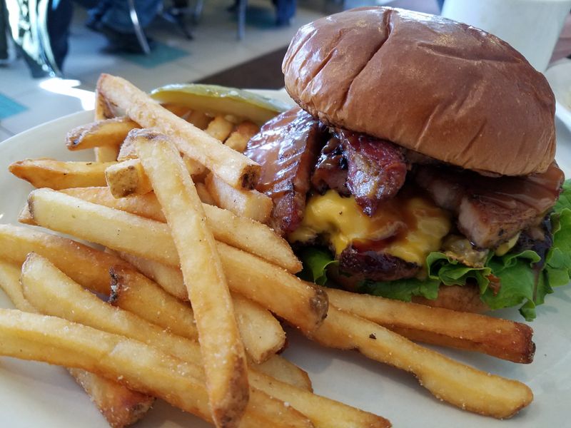 It Embodies Wisconsin's Quiet Burger Confidence