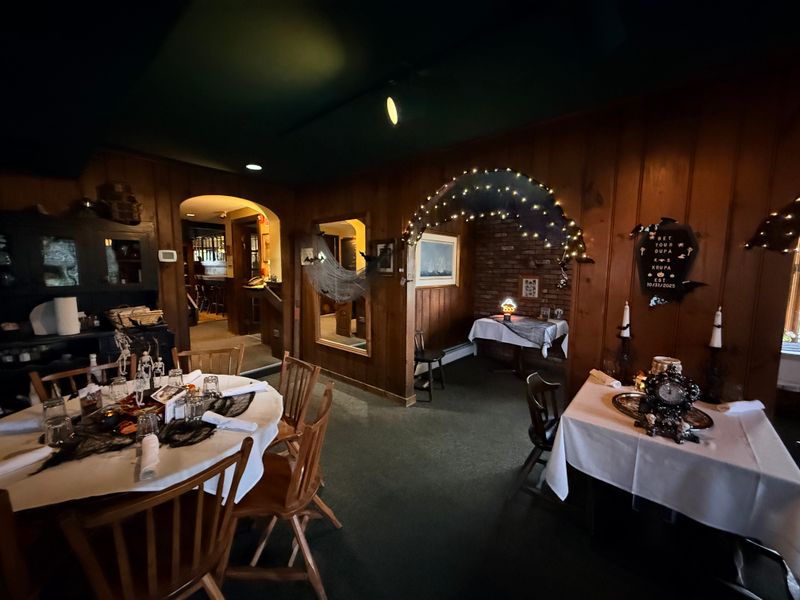 Bull’s Bridge Inn – South Kent, New York