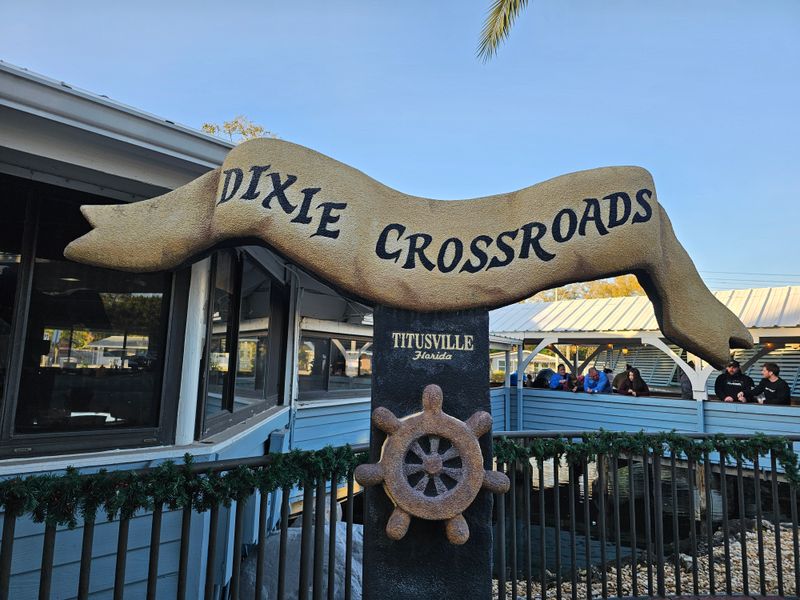Dixie Crossroads (Titusville)