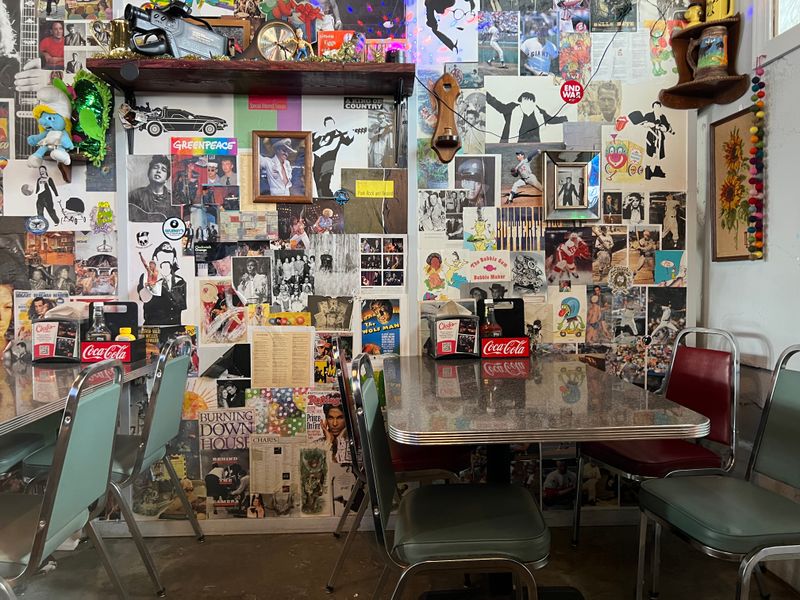 Cledis Burgers & Beer Garden