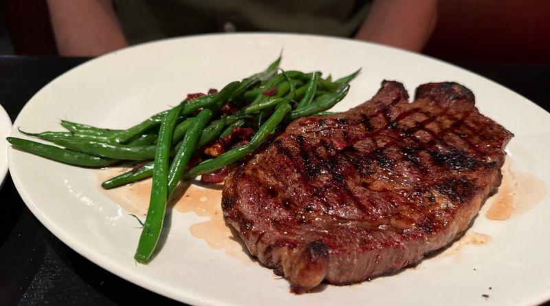 J. Gilbert's Wood-Fired Steaks & Seafood McLean (McLean)