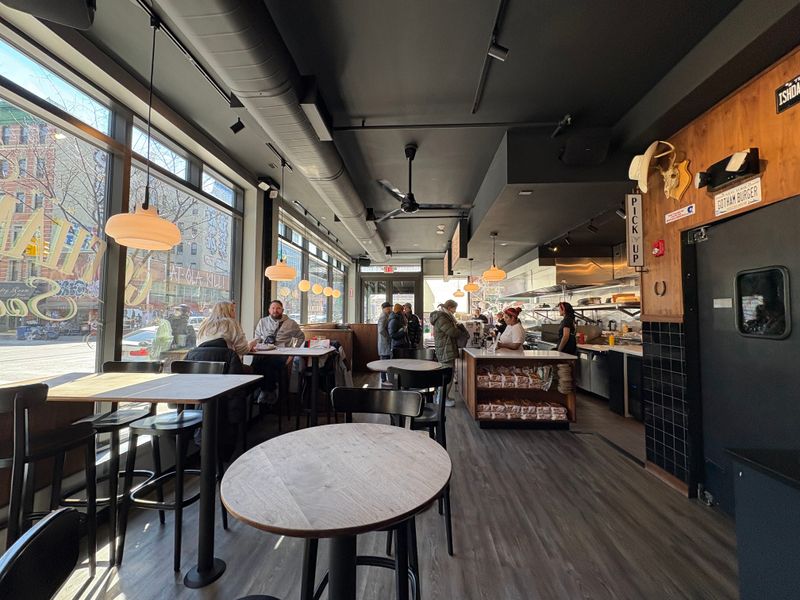 Gotham Burger Social Club – Lower East Side