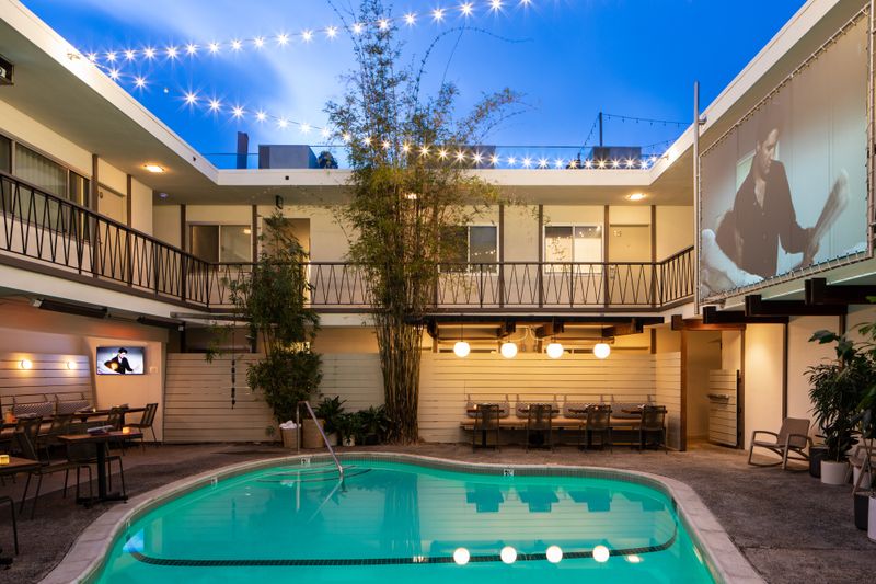 The Pearl Hotel (San Diego)