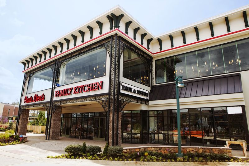 Paula Deen’s Family Kitchen