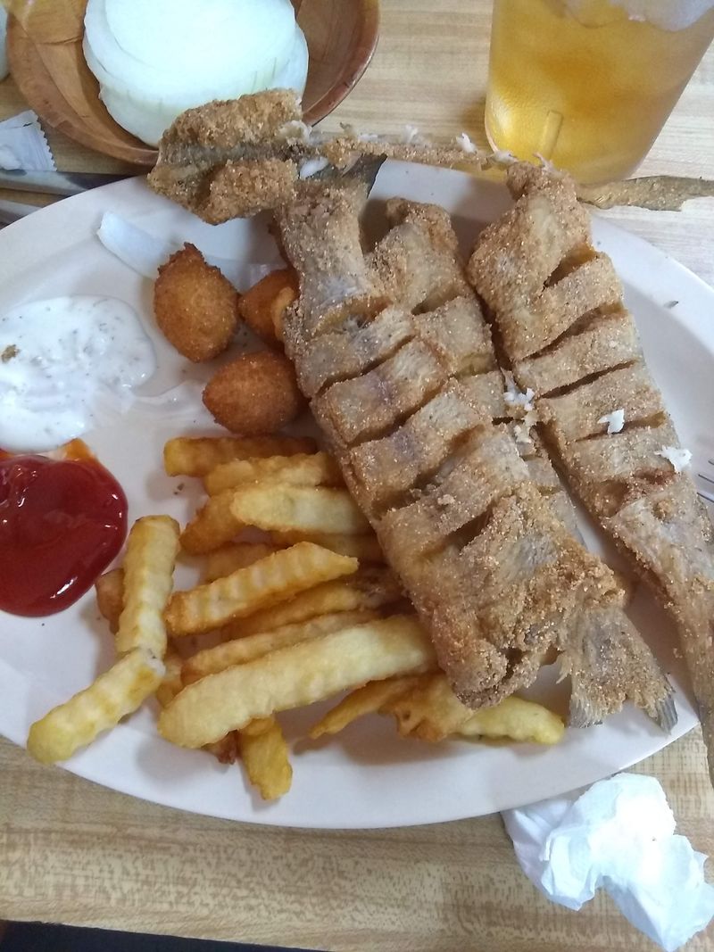 The Fish Hut (Memphis)