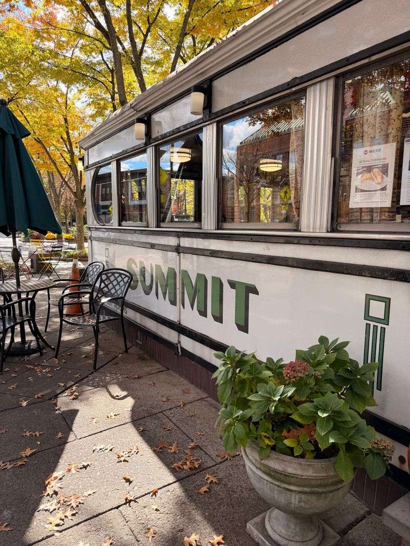Summit Diner (Summit)