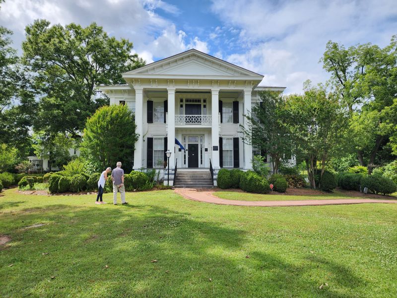Architecture Reflects Generations Of Southern History