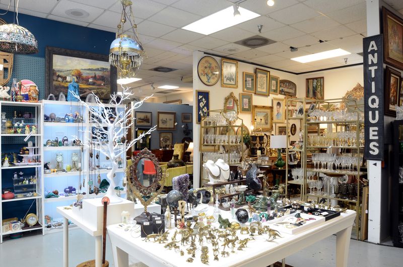 Navigating Scale In A Spacious Layout