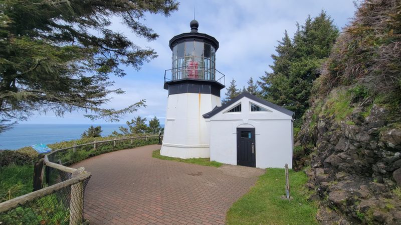 A Quiet Coastal Community That Many Oregon Visitors Miss