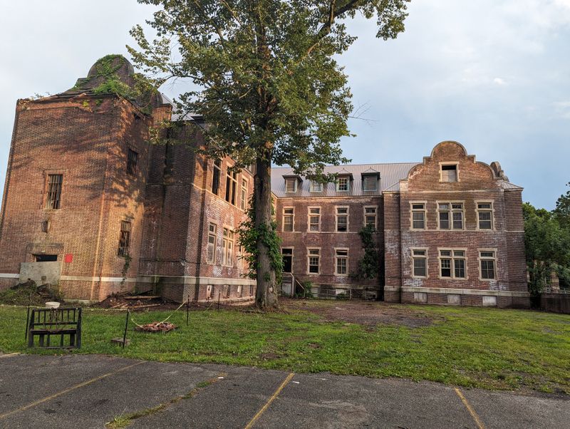Pennhurst Asylum (Spring City)