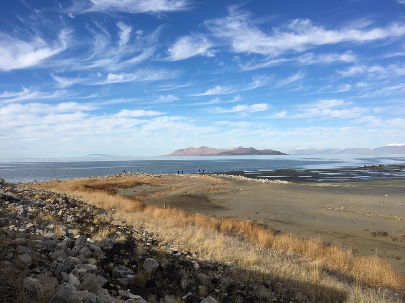 The Water And Sky Blur Together In The Prettiest Way