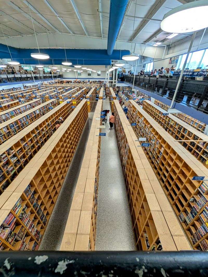 Crowds, Hours, And The Best Windows