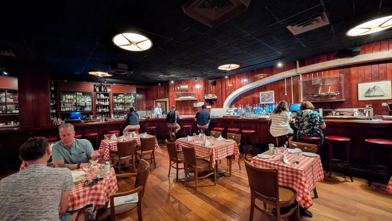 Saloon Bar, Martini Glass, Happy Hour Grace