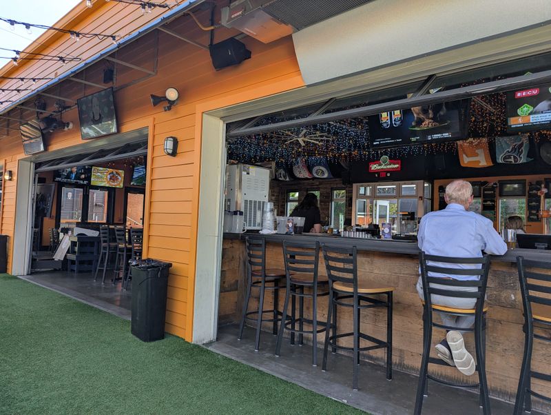 Sonny's Patio Pub and Refuge