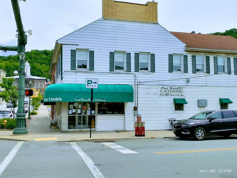 Small‑Town Eateries That Bring The Community Together