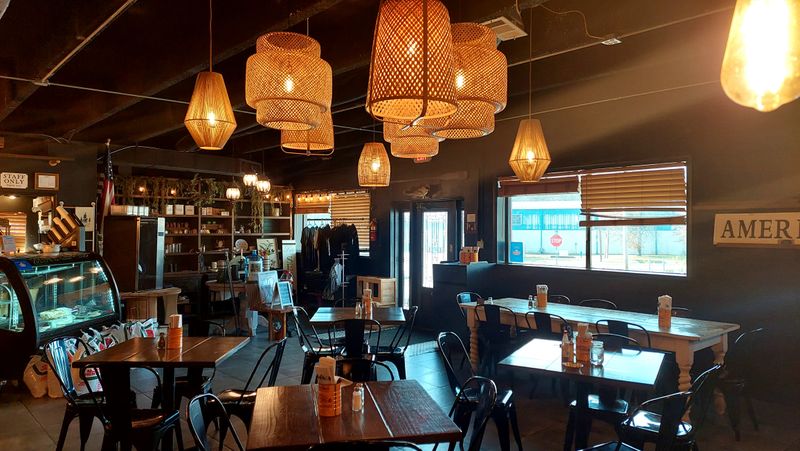 Service Rhythm That Keeps Things Friendly