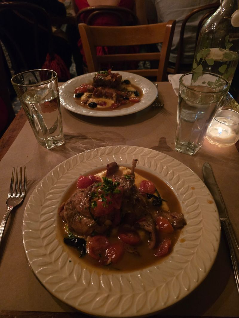 The Pleasure Of A Meal That Does Not Rush You