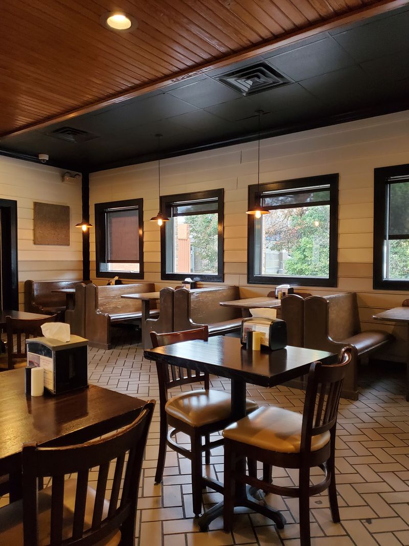 People Plan Their Visits Around Brickhouse's Hours