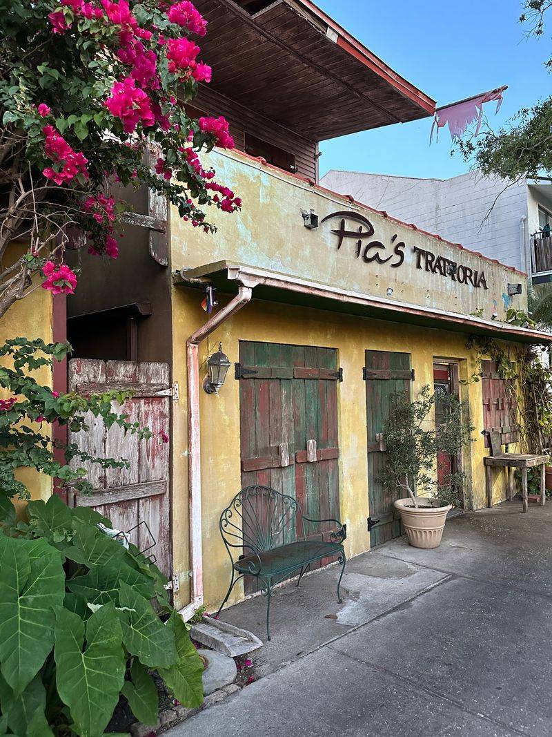 Pia's Trattoria (Saint Petersburg)