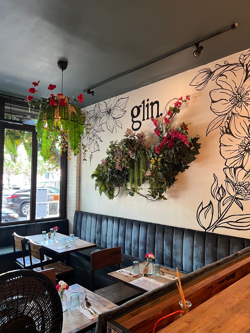 Glin Thai Bistro