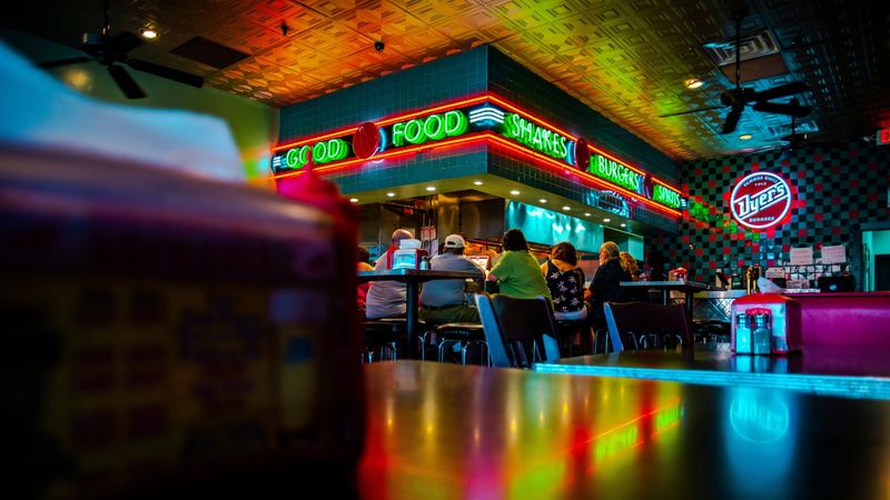 Operating Hours That Accommodate Night Owls