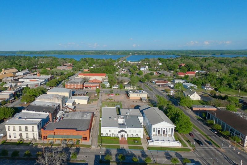 Why Eufaula Never Feels Overrun, Even In Peak Seasons