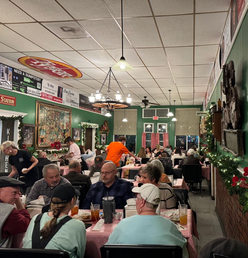 A Welcome That Feels Like Supper With Friends