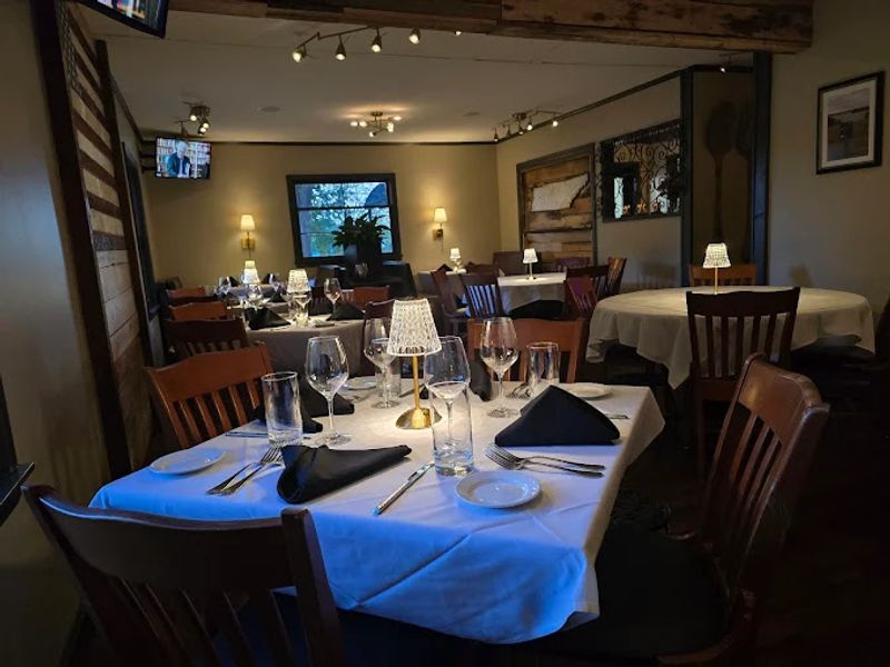 Oaklawn Southern Dining