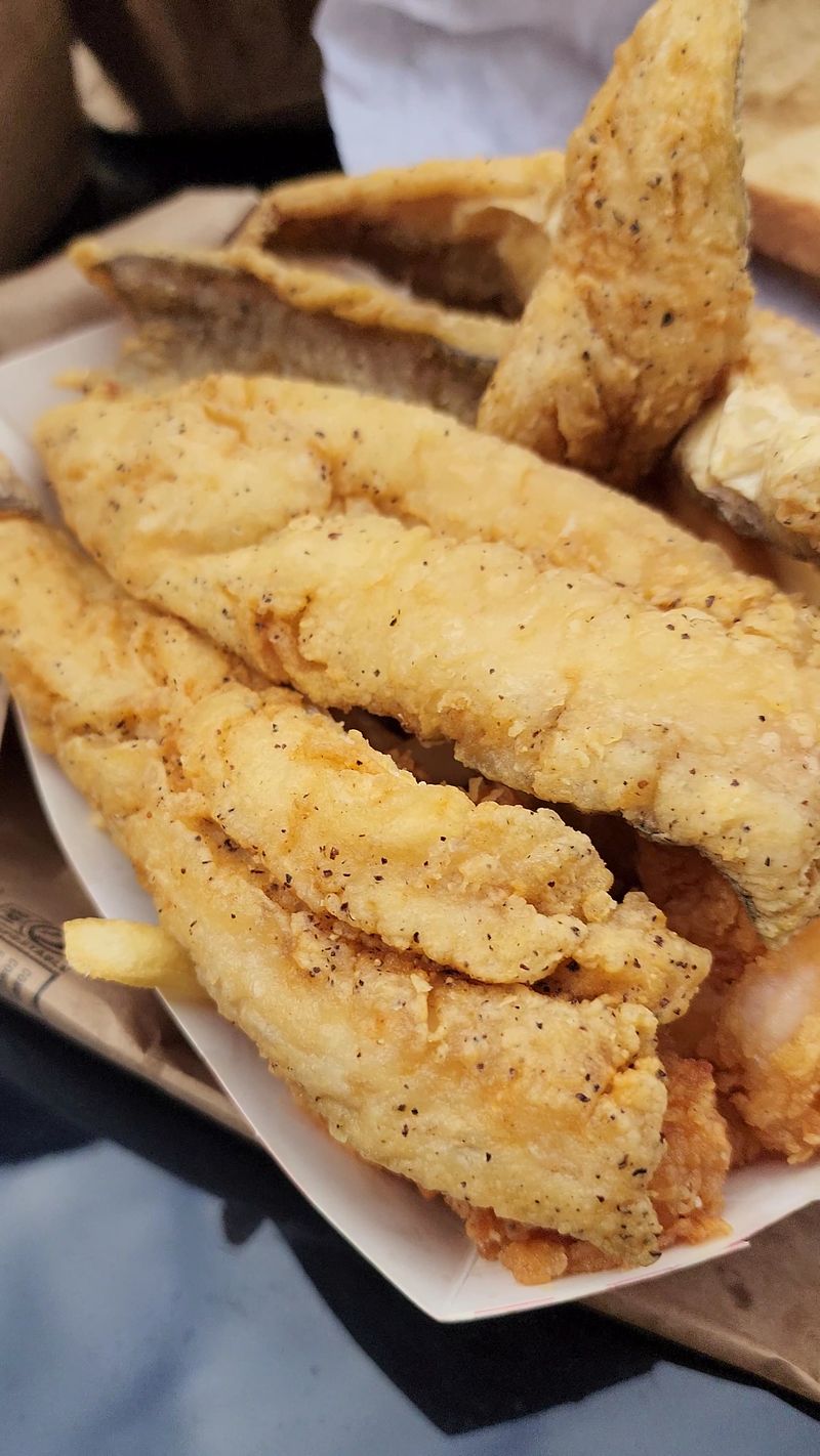 Famous Fish Market – Uptown Favourite For Crispy Fry