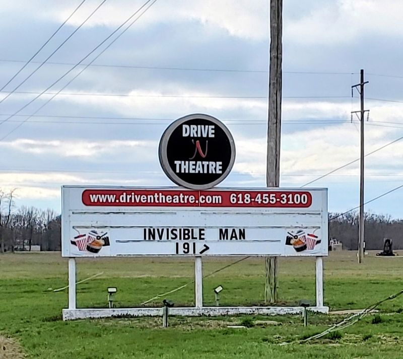 Drive 'N Theatre (Newton)